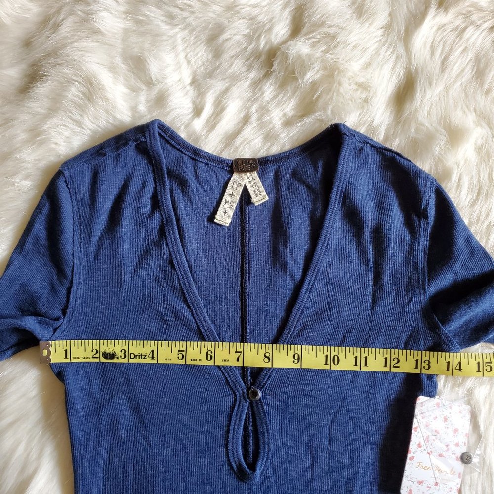 Free People Tate Keyhole Blue Layering Top XS NWT - Picture 15 of 16